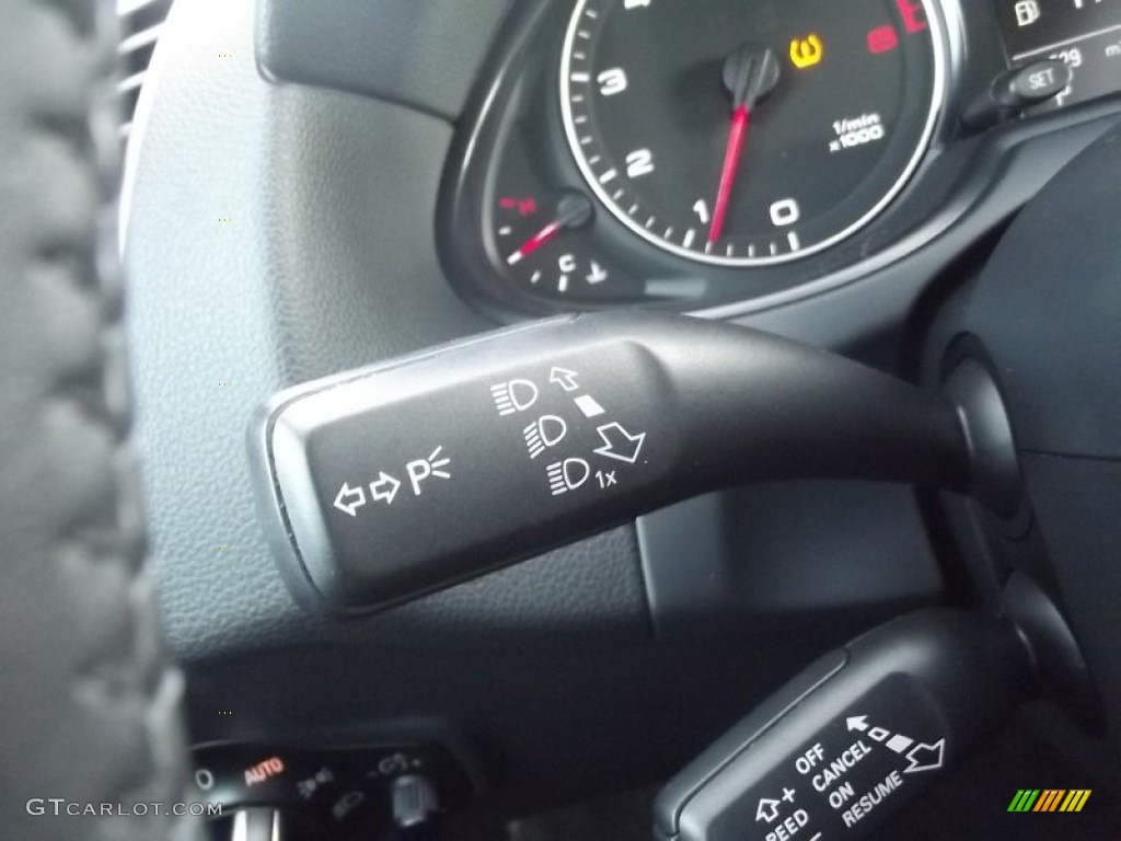 2011 Q5 2.0T quattro - Brilliant Black / Black photo #30