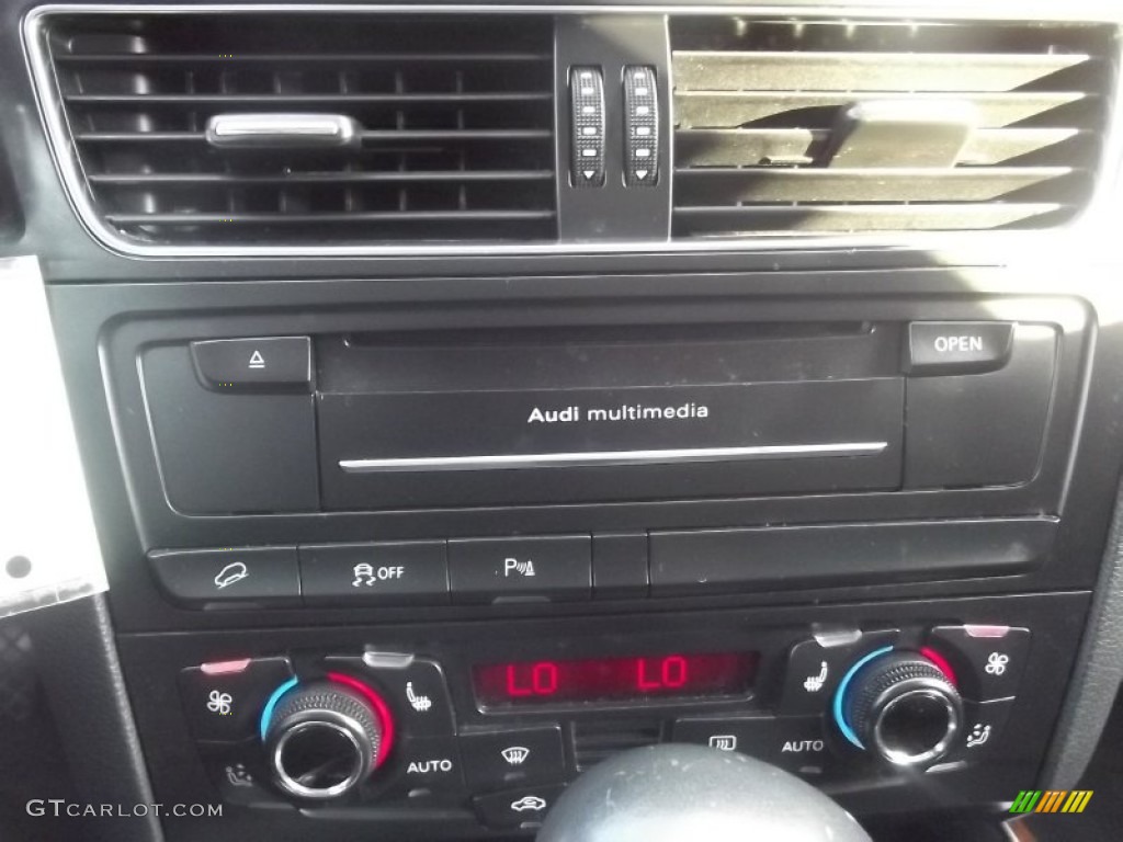 2011 Q5 2.0T quattro - Brilliant Black / Black photo #34