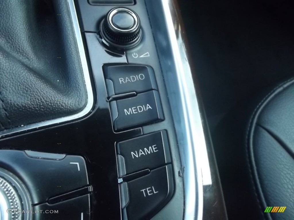 2011 Q5 2.0T quattro - Brilliant Black / Black photo #39