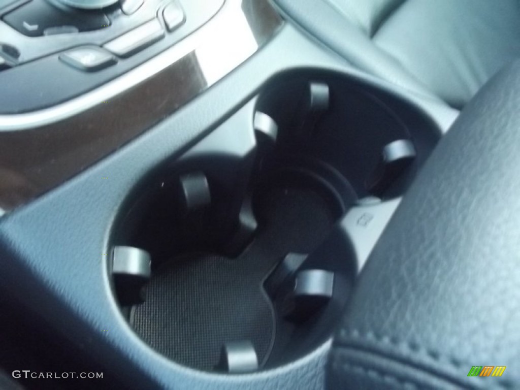 2011 Q5 2.0T quattro - Brilliant Black / Black photo #40