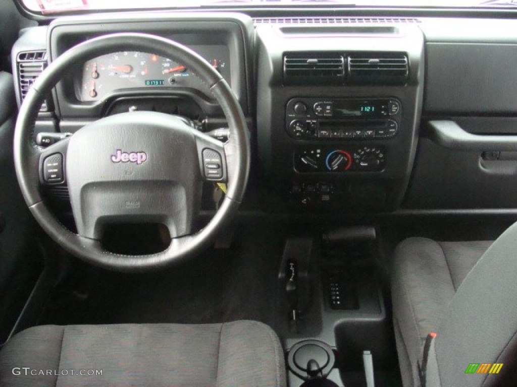 2004 Wrangler Sport 4x4 - Black / Dark Slate Gray photo #9