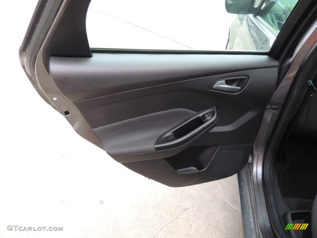 2012 Focus SEL Sedan - Sterling Grey Metallic / Charcoal Black photo #11