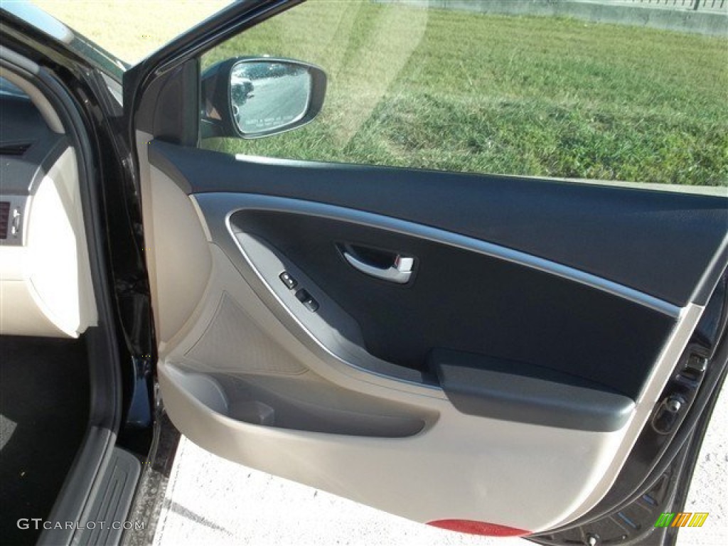 2013 Elantra GT - Black Noir Pearl / Beige photo #9