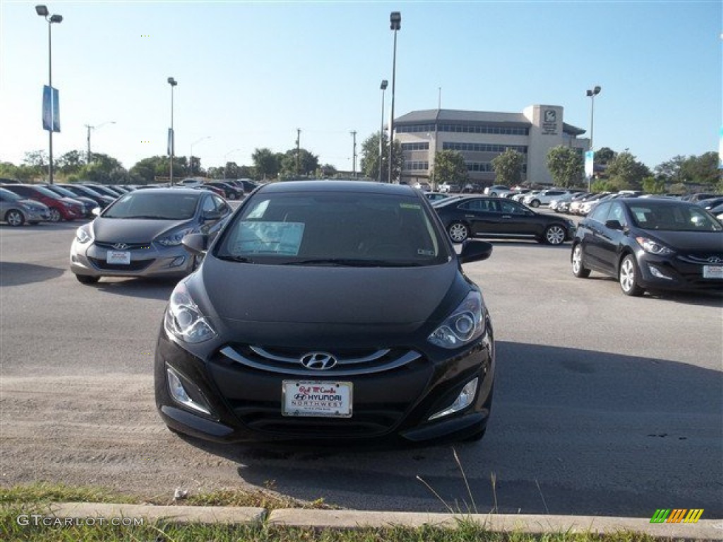 2013 Elantra GT - Black Noir Pearl / Beige photo #18