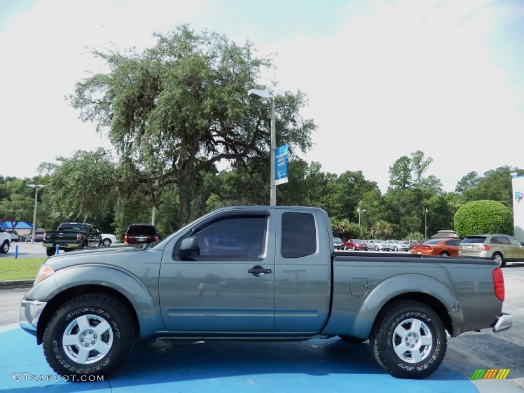 2005 Frontier SE King Cab - Storm Gray Metallic / Desert photo #2