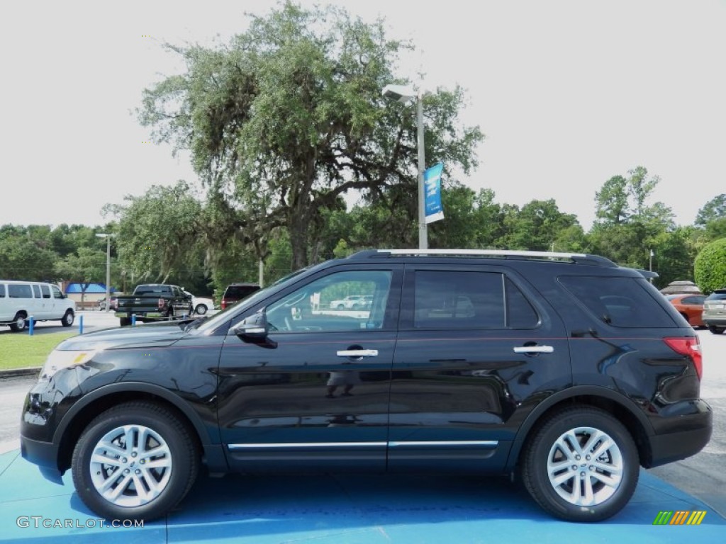Tuxedo Black 2014 Ford Explorer XLT Exterior Photo #83861253