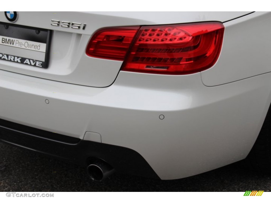 2013 3 Series 335i Convertible - Mineral White Metallic / Black photo #21