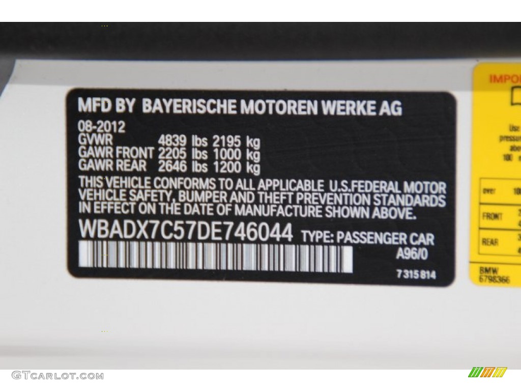 2013 3 Series 335i Convertible - Mineral White Metallic / Black photo #31