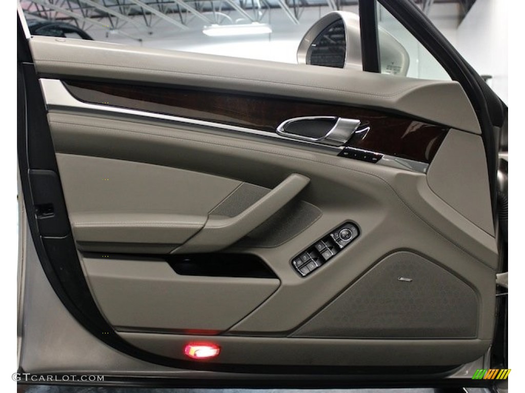 2010 Porsche Panamera Turbo Platinum Grey Door Panel Photo #83863332