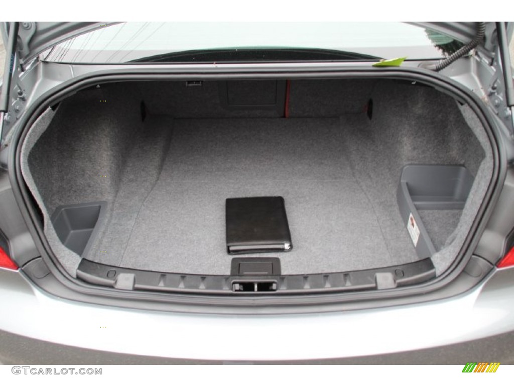 2011 BMW 3 Series 328i xDrive Coupe Trunk Photo #83863545