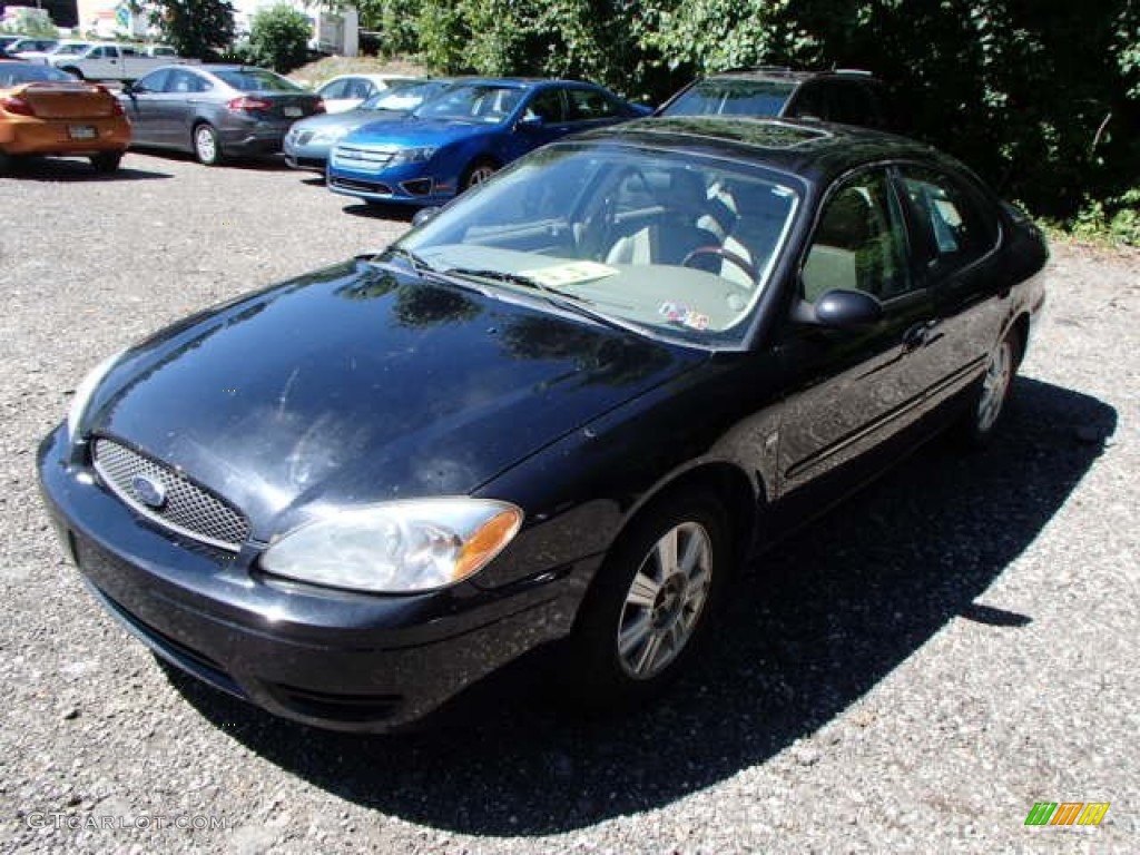 2004 Taurus SEL Sedan - Black / Medium Parchment photo #4