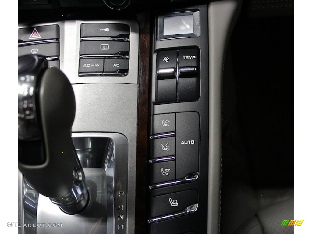 2010 Porsche Panamera Turbo Controls Photo #83863773