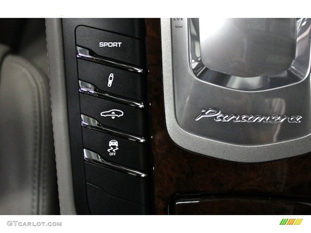 2010 Porsche Panamera Turbo Controls Photo #83863786