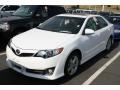 Super White - Camry SE Photo No. 4