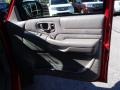 2001 Fire Red GMC Sonoma SLS Extended Cab 4x4  photo #17
