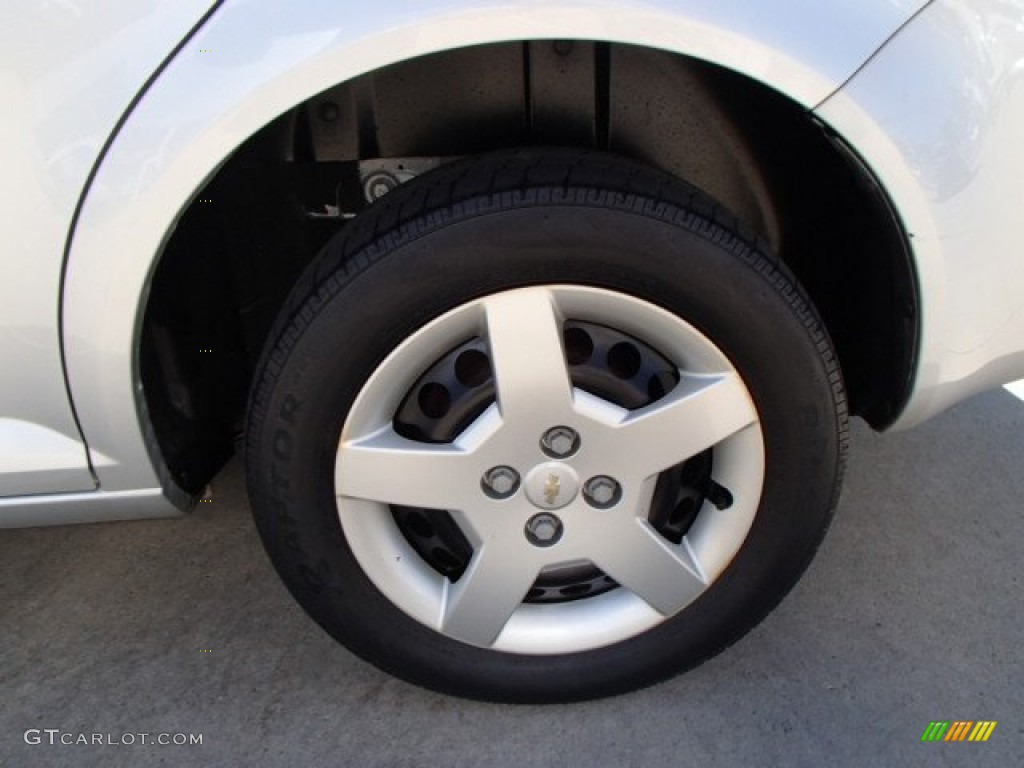 2005 Cobalt Sedan - Ultra Silver Metallic / Gray photo #9