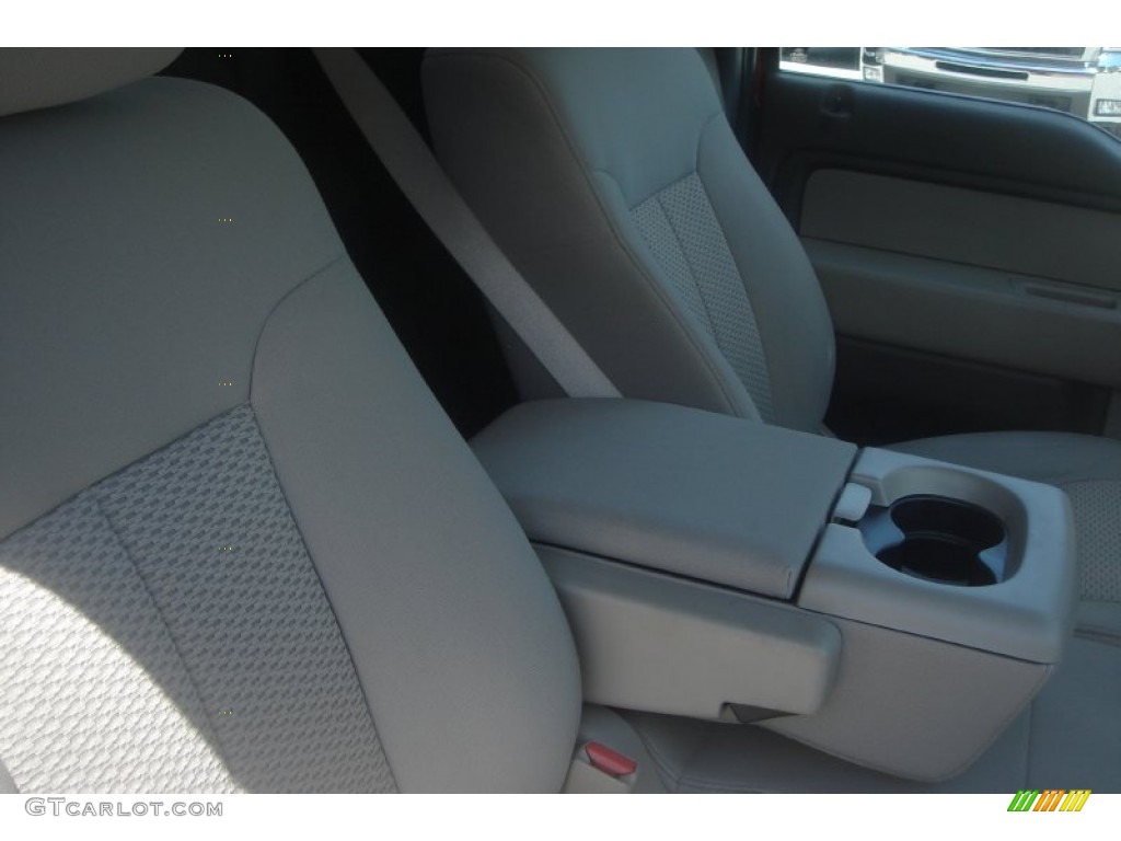 2010 F150 XLT Regular Cab 4x4 - Red Candy Metallic / Medium Stone photo #20