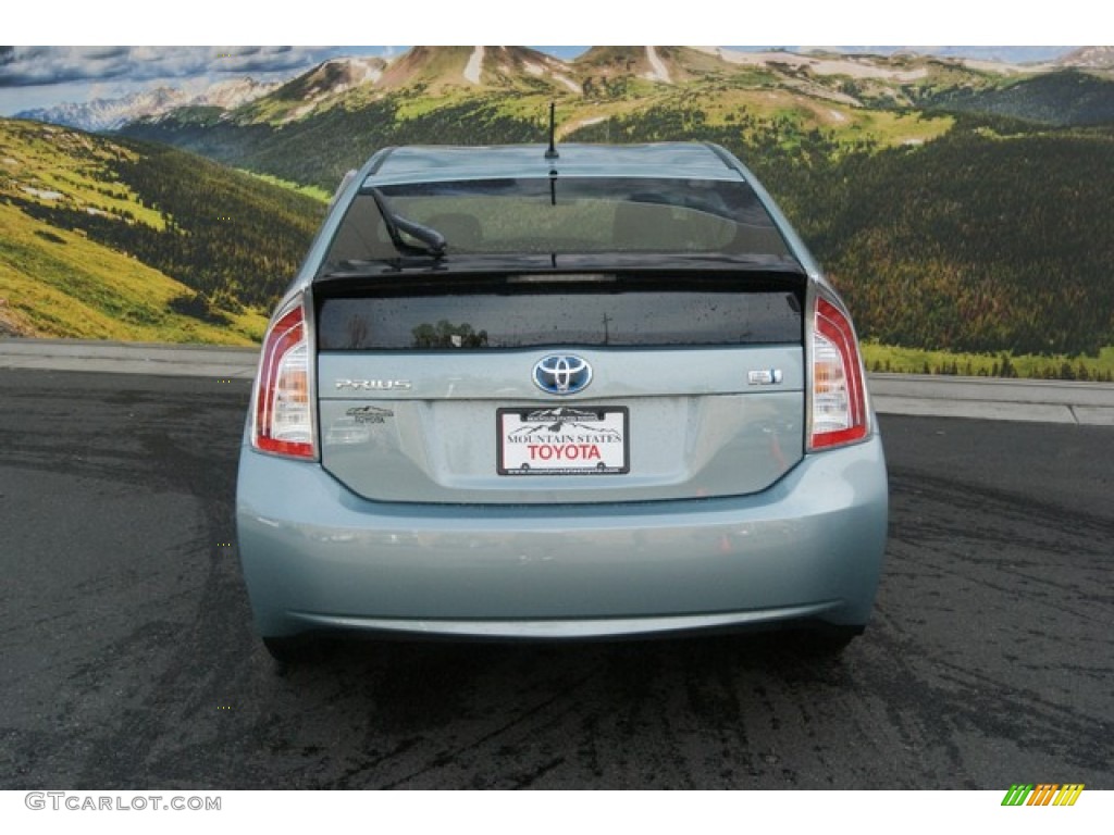 2013 Prius Two Hybrid - Sea Glass Pearl / Bisque photo #4