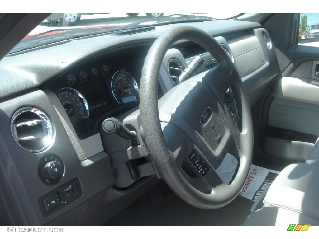 2010 F150 XLT Regular Cab 4x4 - Red Candy Metallic / Medium Stone photo #40