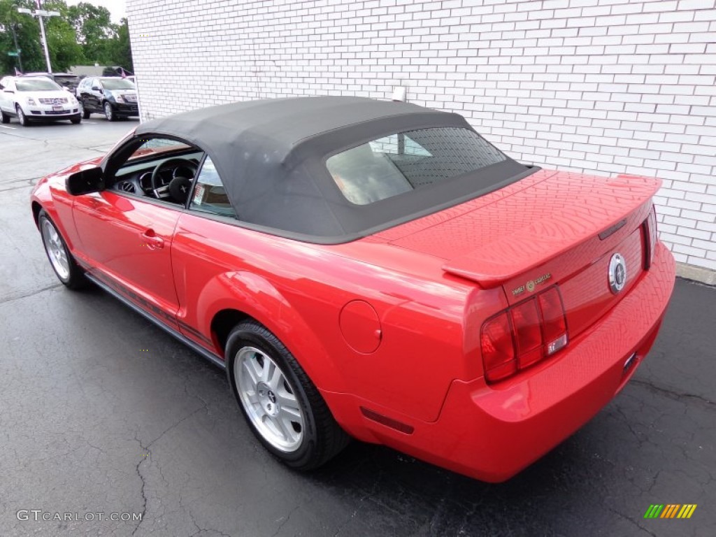 2007 Mustang V6 Premium Convertible - Torch Red / Dark Charcoal photo #18