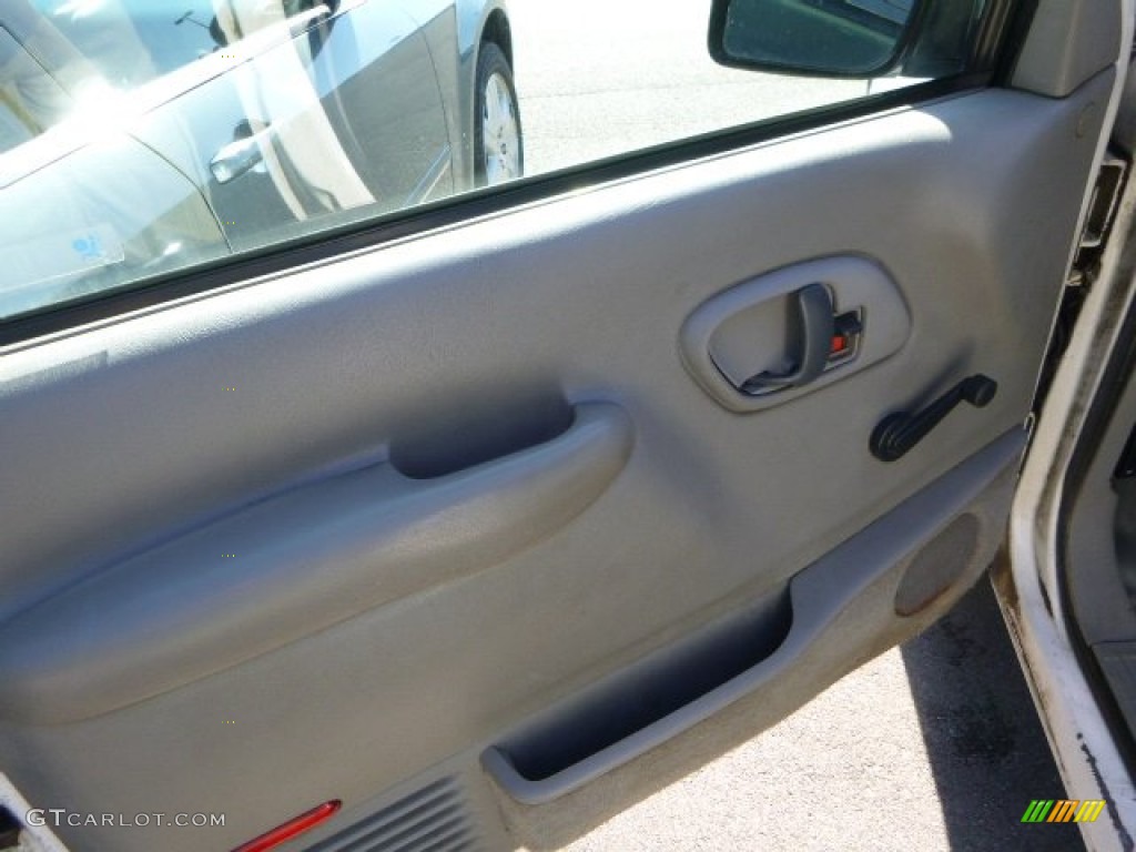 1998 Sierra 1500 SL Regular Cab - Olympic White / Pewter photo #11