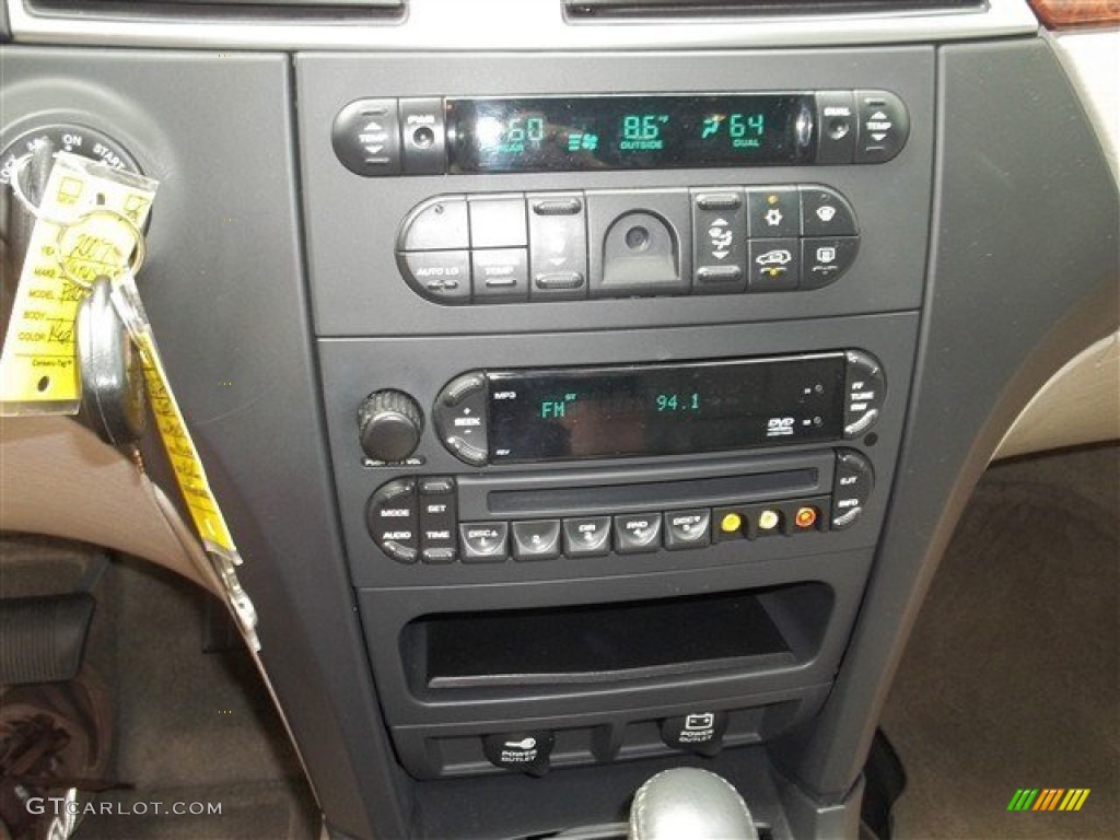 2007 Pacifica Touring - Cognac Crystal Pearl / Dark Khaki/Light Graystone photo #15