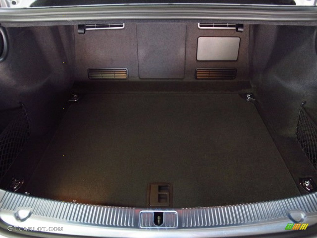 2014 Audi S8 quattro S Trunk Photo #83876655