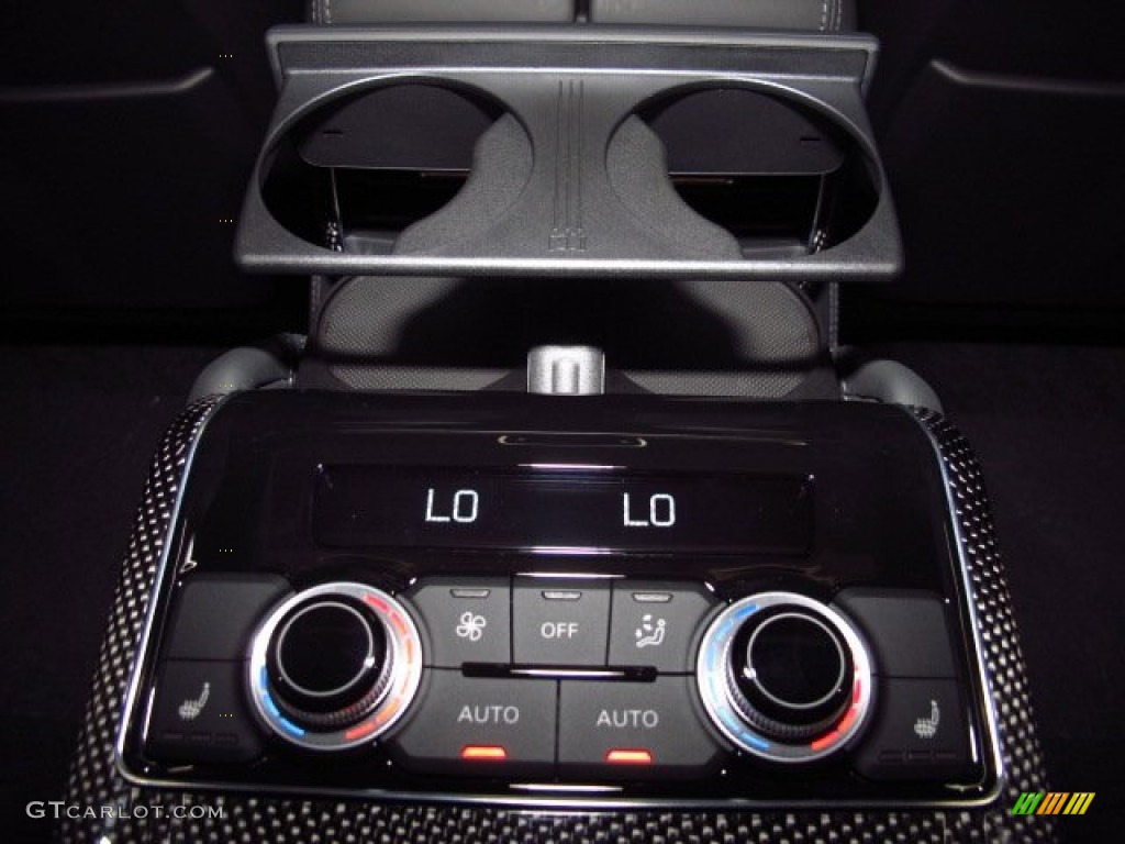 2014 Audi S8 quattro S Controls Photo #83877396