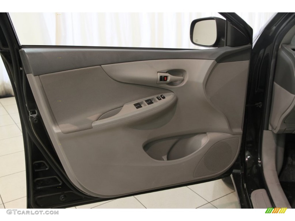 2009 Corolla LE - Black Sand Pearl / Ash photo #4