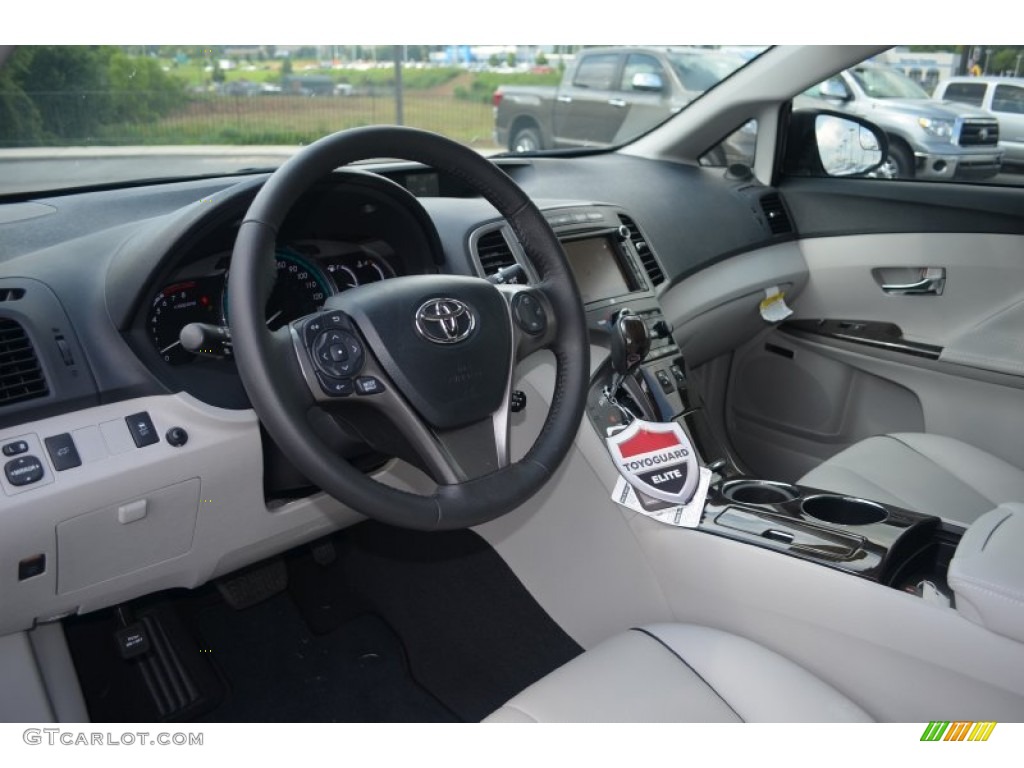 2013 Toyota Venza Limited AWD Light Gray Dashboard Photo #83882187