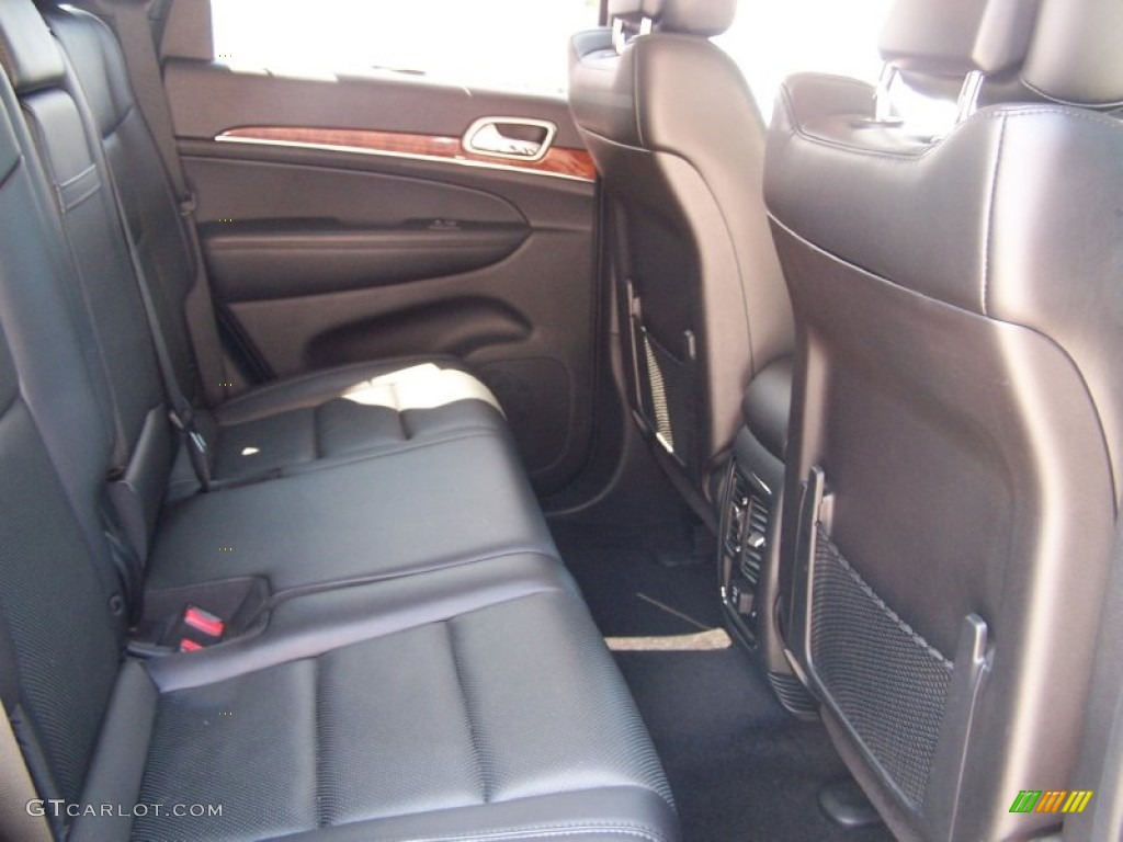 2011 Grand Cherokee Limited - Inferno Red Crystal Pearl / Black photo #14