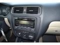 Black - Jetta SE Sedan Photo No. 14