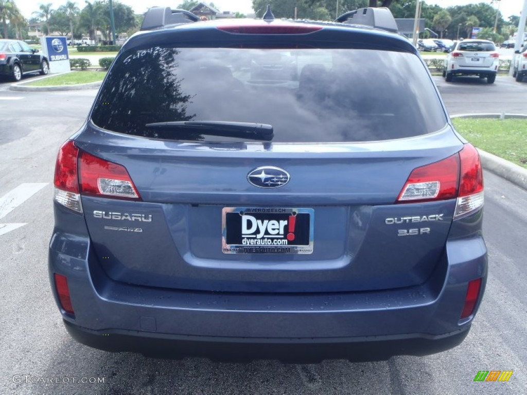 2014 Outback 3.6R Limited - Twilight Blue Metallic / Ivory photo #4