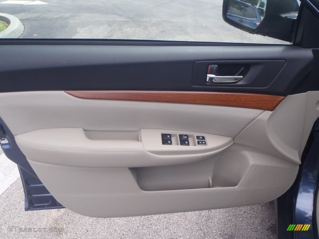 2014 Subaru Outback 3.6R Limited Door Panel Photos