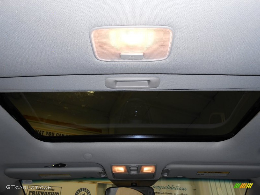 2013 Elantra Limited - Shimmering Air Silver / Black photo #11