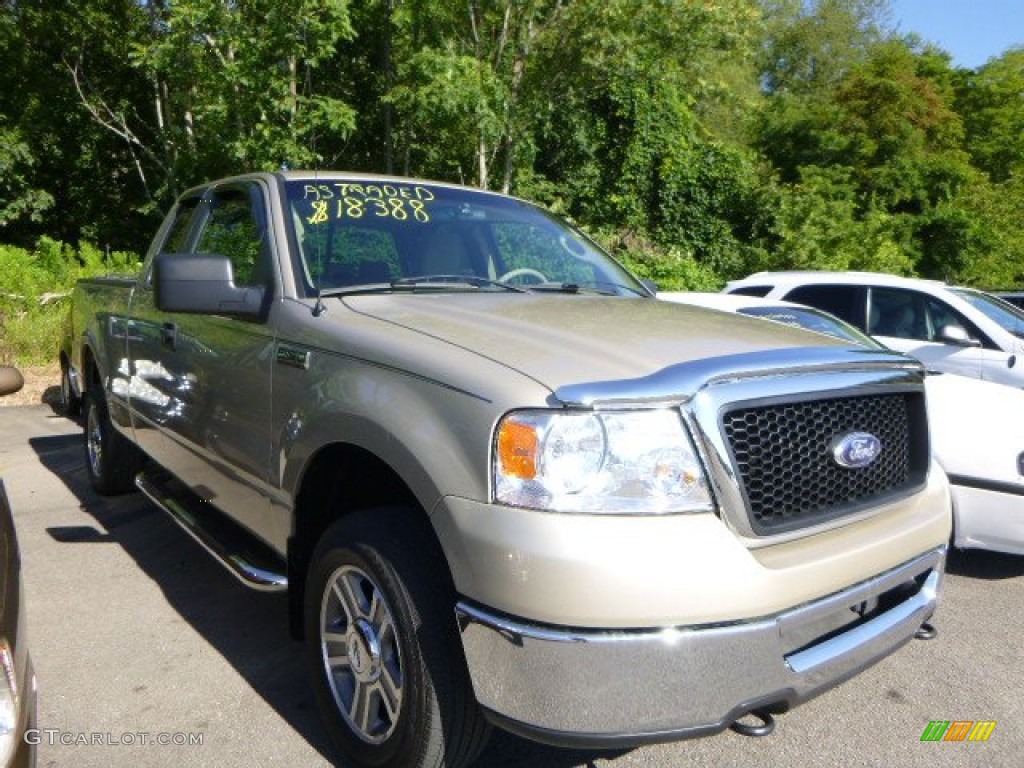 2008 F150 XLT SuperCab 4x4 - Pueblo Gold Metallic / Tan photo #1