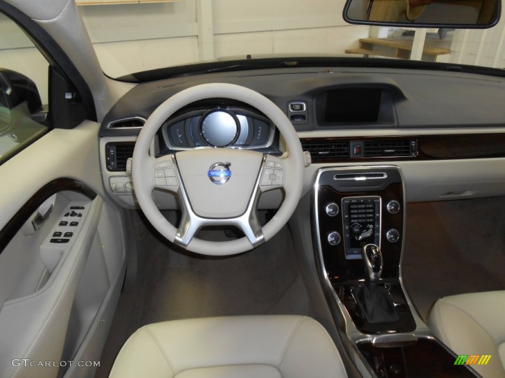 2014 XC70 3.2 - Black Stone / Sandstone Beige photo #10