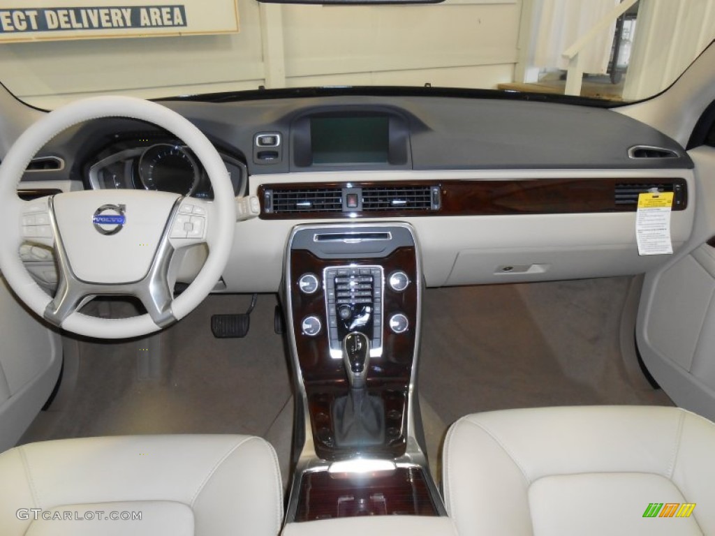 2014 XC70 3.2 - Black Stone / Sandstone Beige photo #11