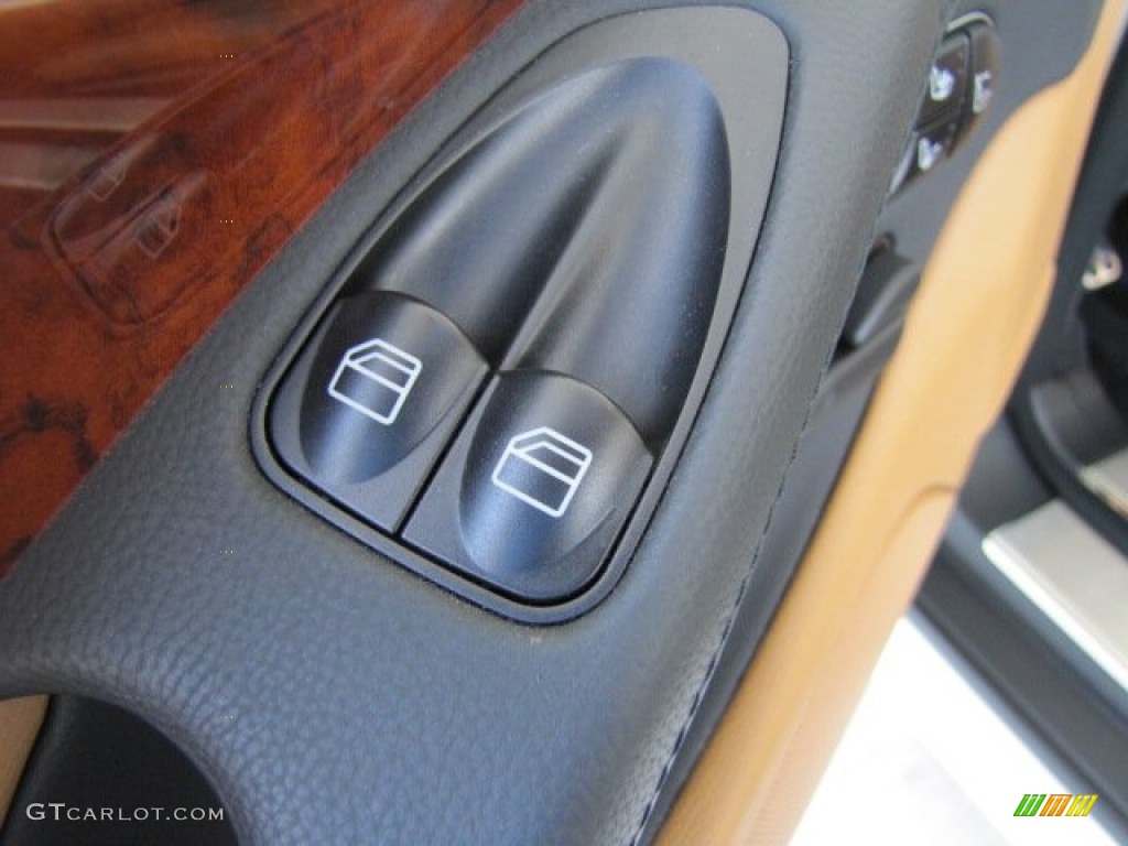 2011 Mercedes-Benz SL 550 Roadster Controls Photo #83890580