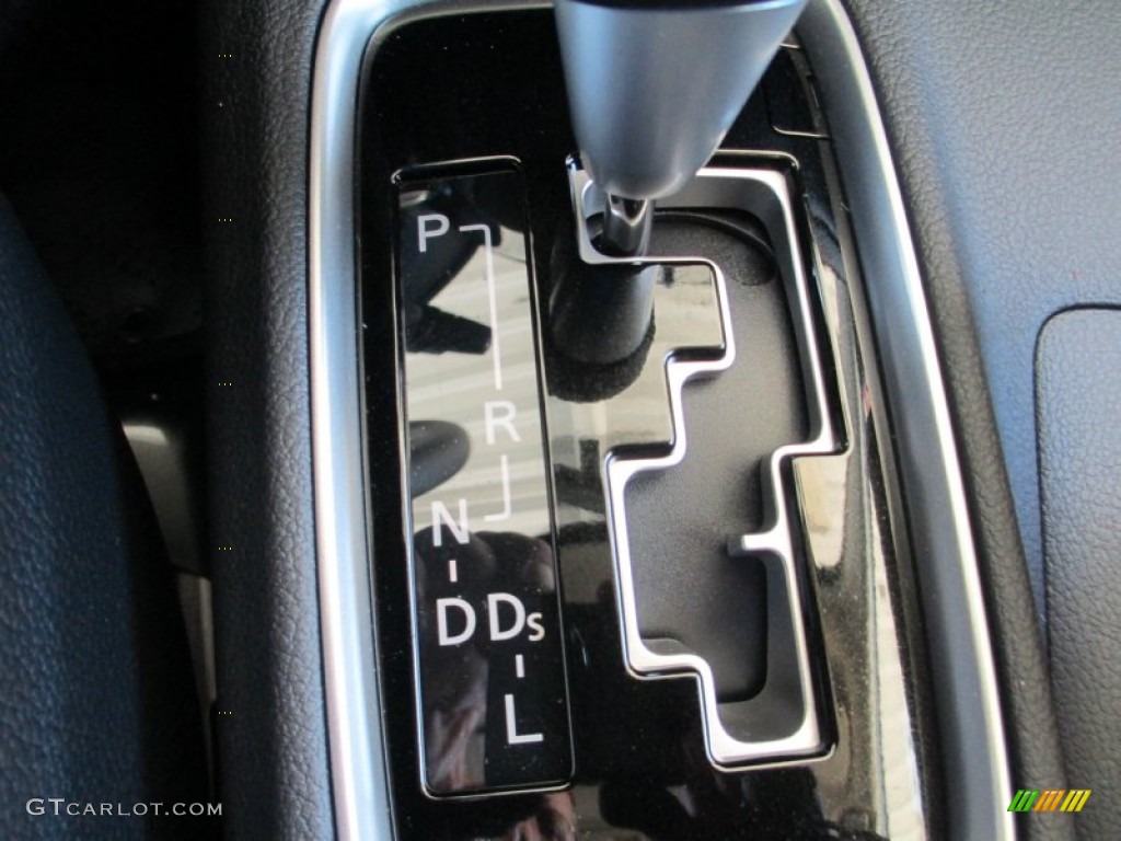 2014 Mitsubishi Outlander SE CVT Automatic Transmission Photo #83896099