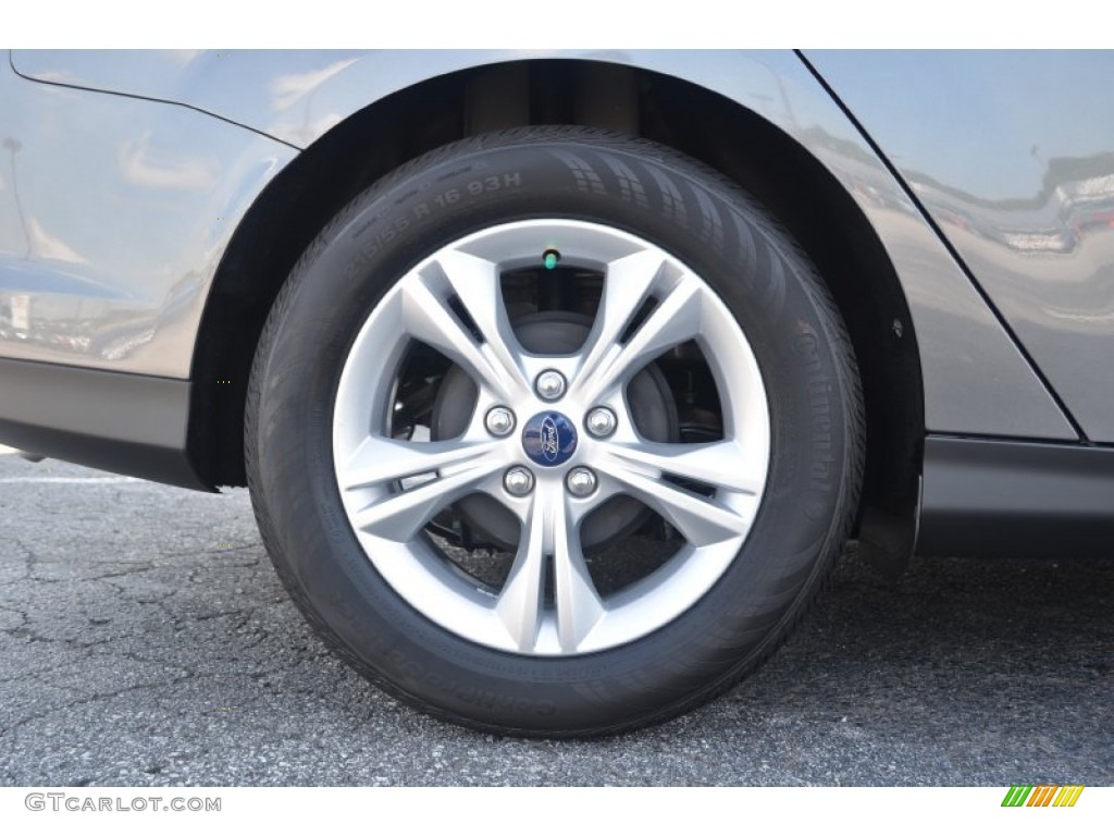 2014 Focus SE Sedan - Sterling Gray / Medium Light Stone photo #9