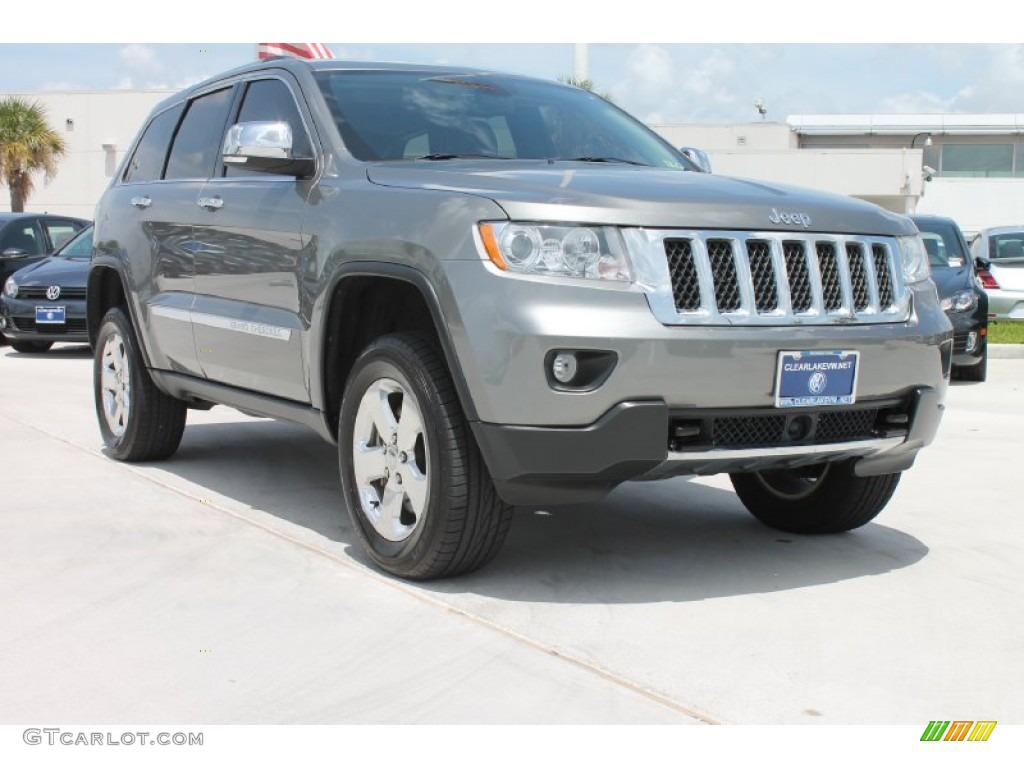 2011 Grand Cherokee Overland 4x4 - Mineral Gray Metallic / New Saddle/Black photo #1