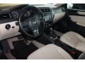 Black - Jetta SE Sedan Photo No. 14