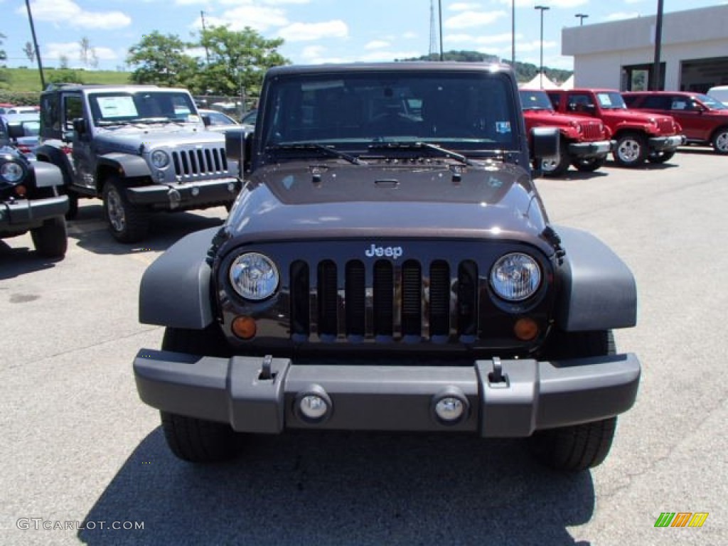 2013 Wrangler Unlimited Sport 4x4 - Rugged Brown Pearl / Black photo #3