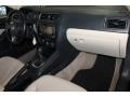 Black - Jetta SE Sedan Photo No. 41