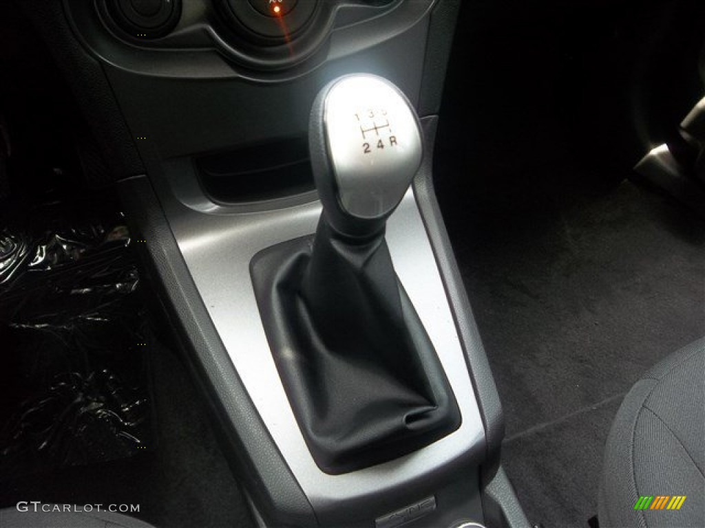 2014 Ford Fiesta S Sedan 5 Speed Manual Transmission Photo #83909989