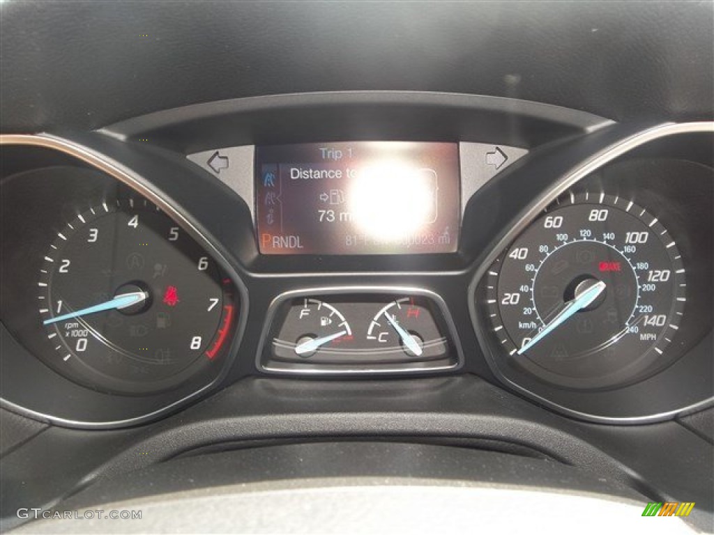 2014 Ford Focus SE Sedan Gauges Photo #83910721