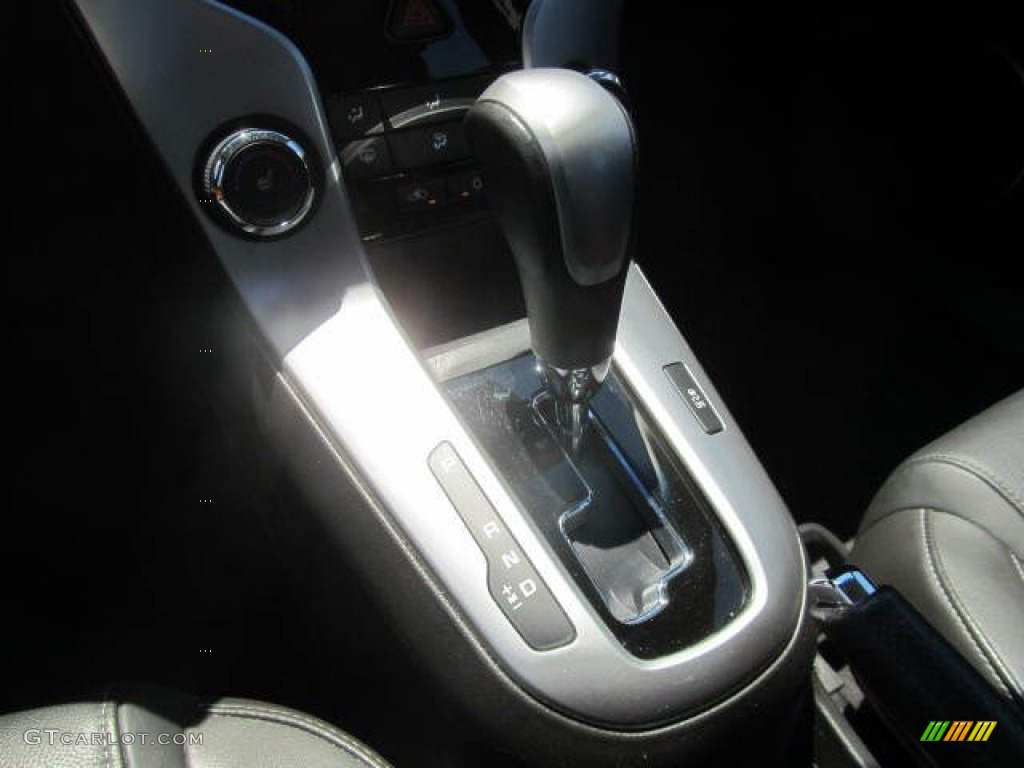 2011 Chevrolet Cruze LT/RS Transmission Photos