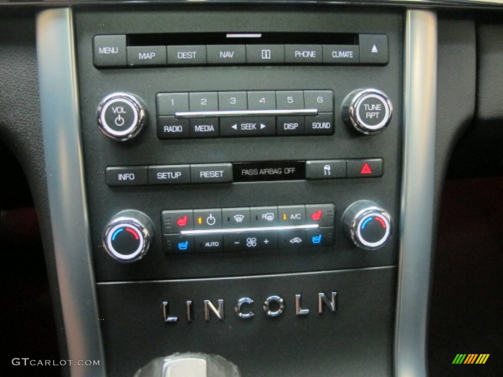 2010 Lincoln MKS EcoBoost AWD Controls Photos