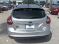 Ingot Silver - Focus SE Hatchback Photo No. 4